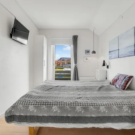 2 Bedroom Gorgeous In