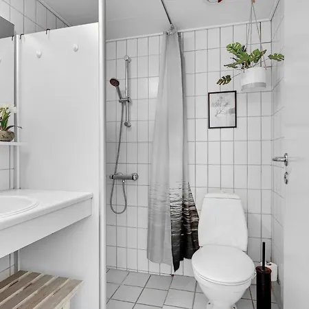 2 Bedroom Gorgeous In Apartment